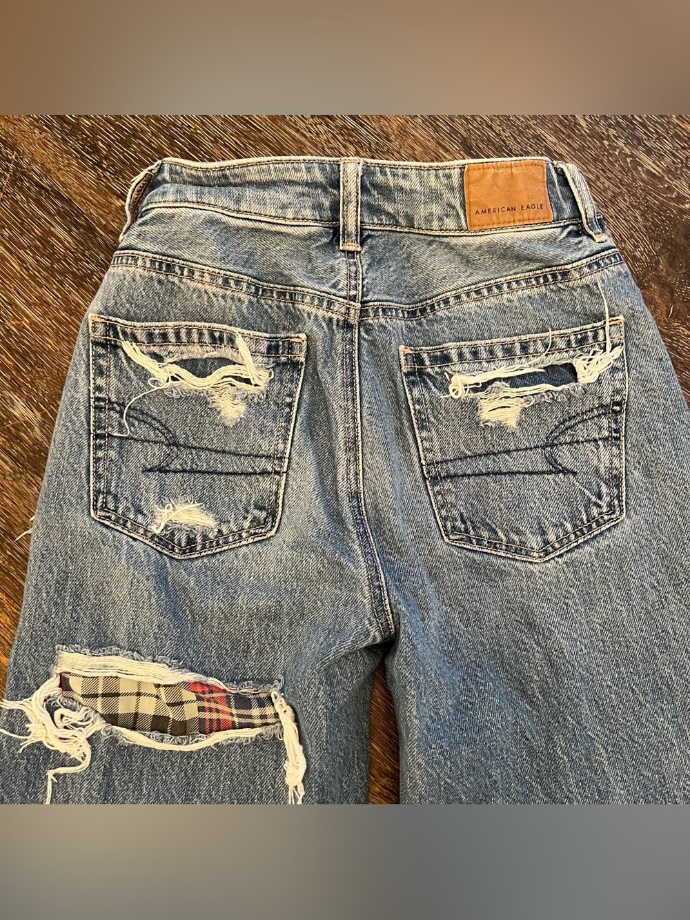 American Eagle Distressed Mom Straight Jeans Size 000 SHORT